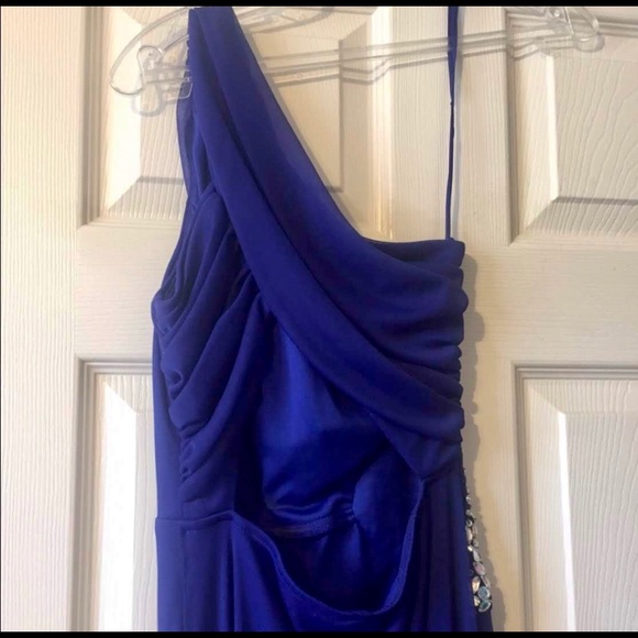 Formal Gown - Picture 2 of 5